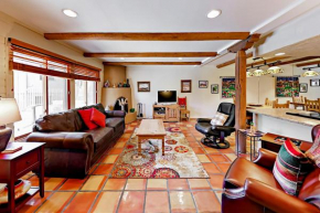 Artist Road Unit 94
